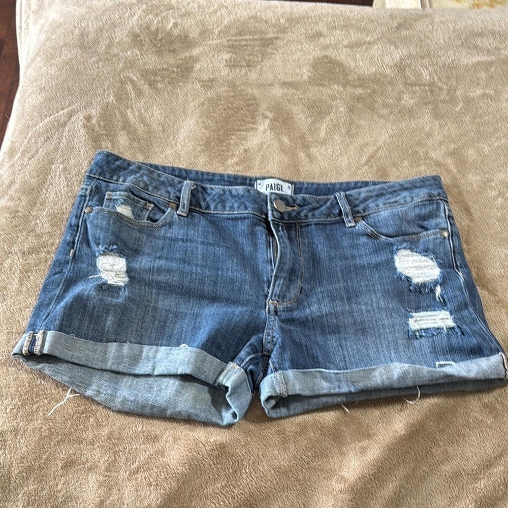 Paige Women's Blue Denim Shorts‎